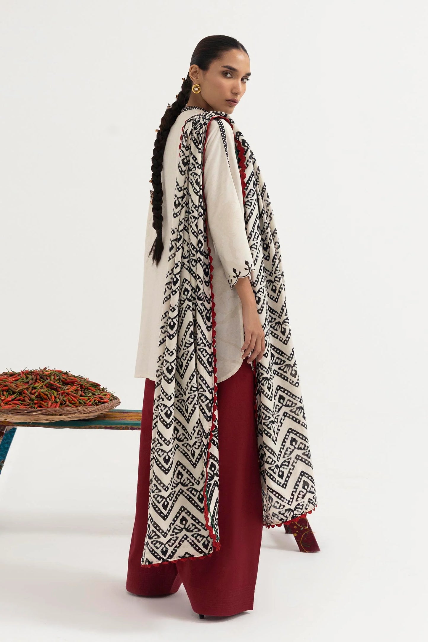 Mahay Winter 2025 by Sana Safinaz -SKU: H255-004A-3CY