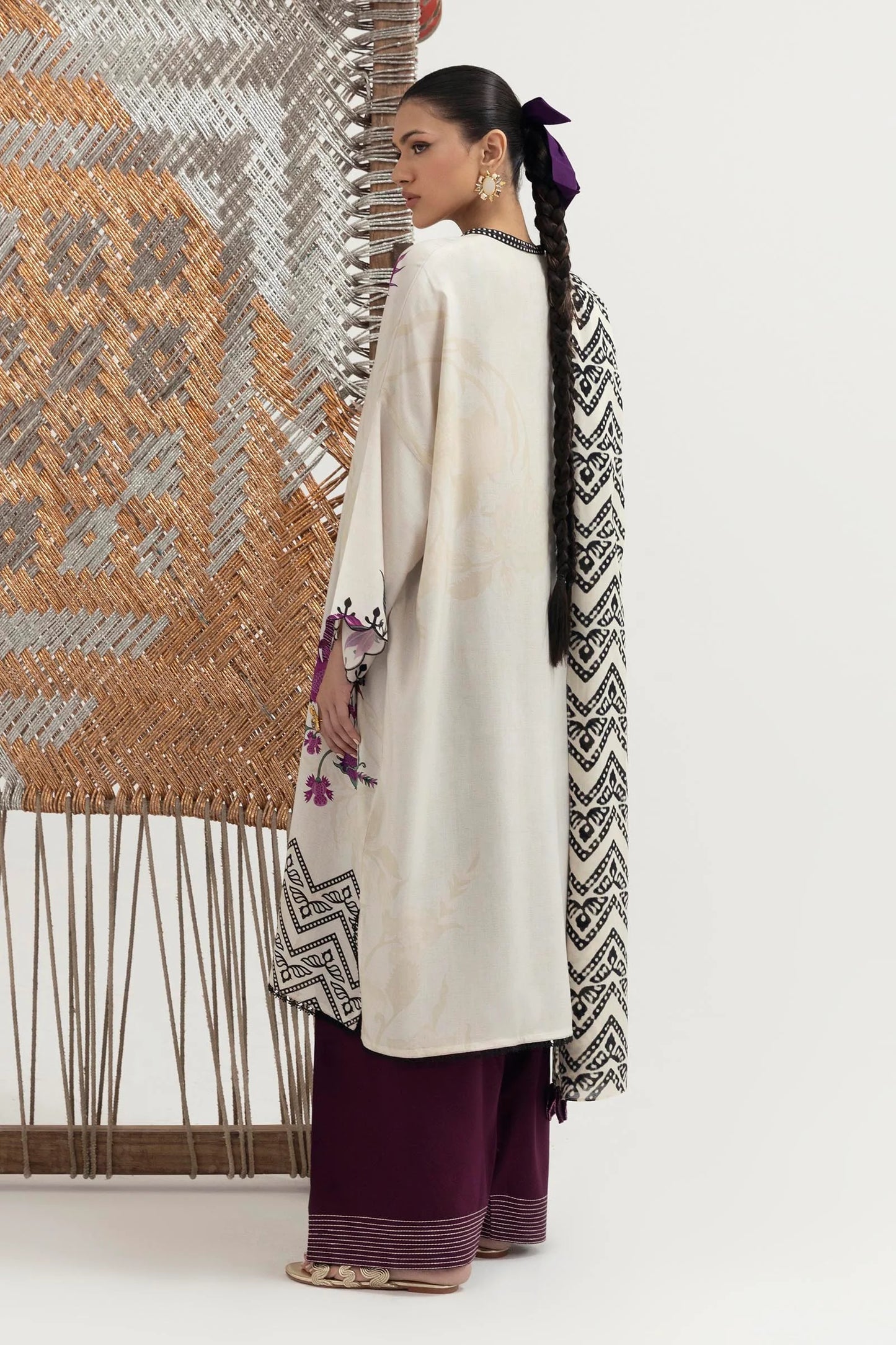 Mahay Winter 2025 by Sana Safinaz -SKU: H255-004B-3CY