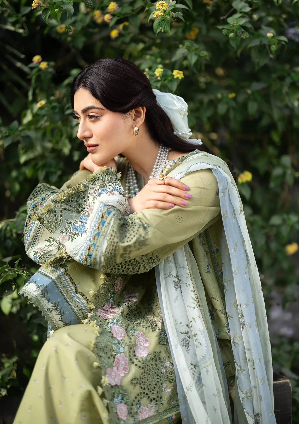 Elaf Chikankari - ERC-8B MENAH