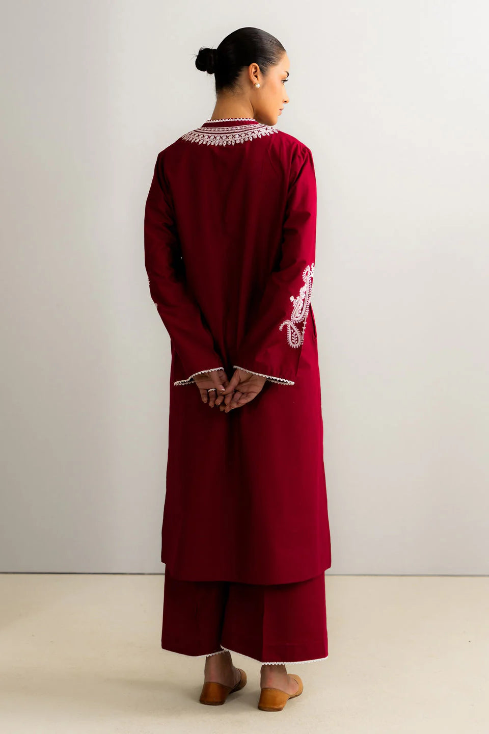 ZR25B0715 - Zara Shahjahan Basics (RTS)