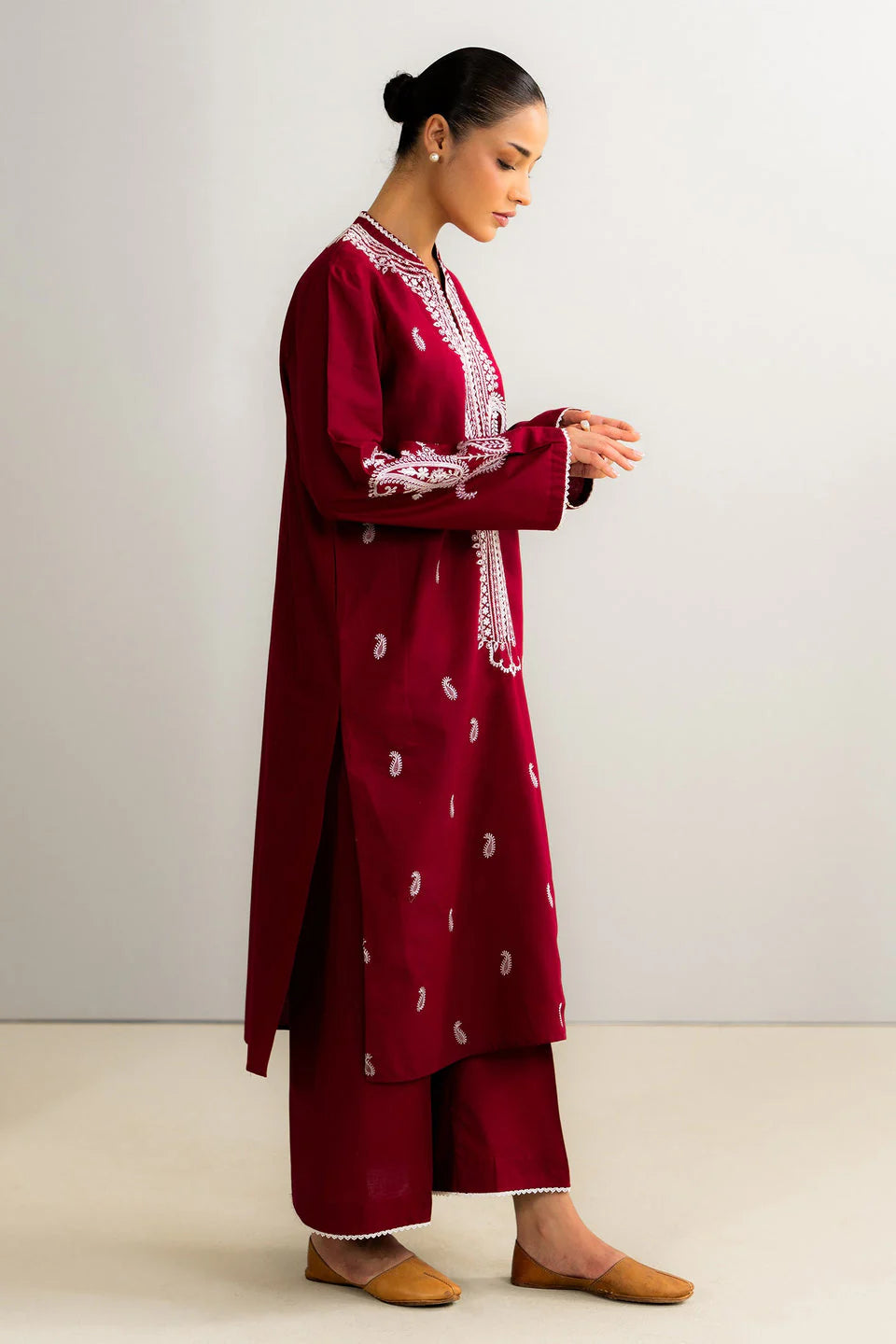 ZR25B0715 - Zara Shahjahan Basics (RTS)