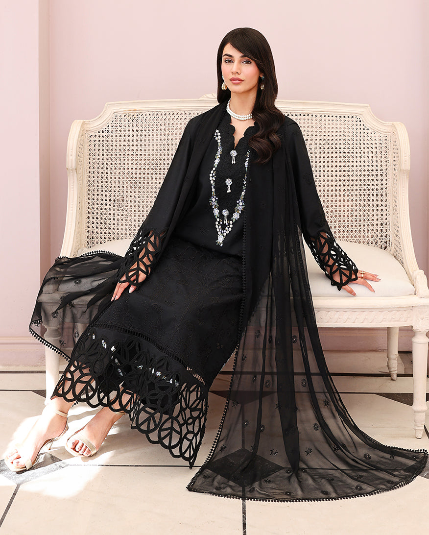 Veil of Summer 2026 | Black Lace | Roheenaz