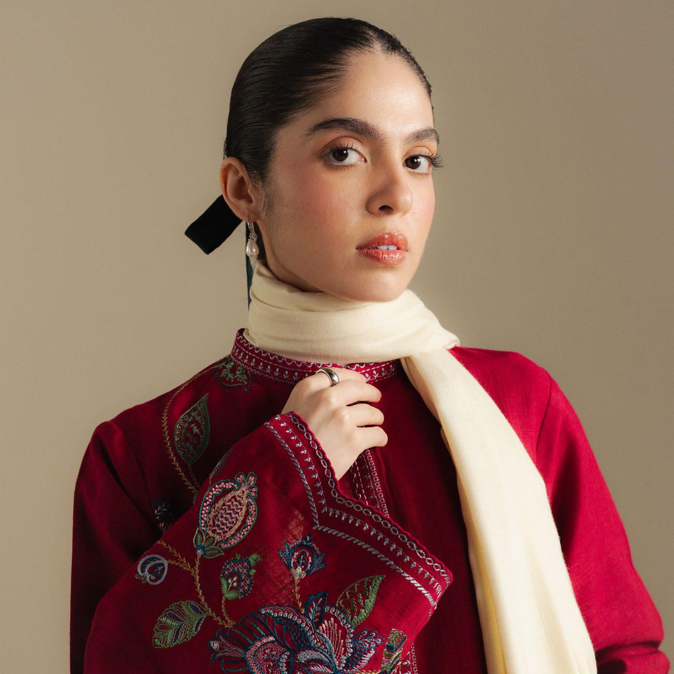 Coco Winter Unstitched 2025 BY Zara Shahjahan - Berry-3B