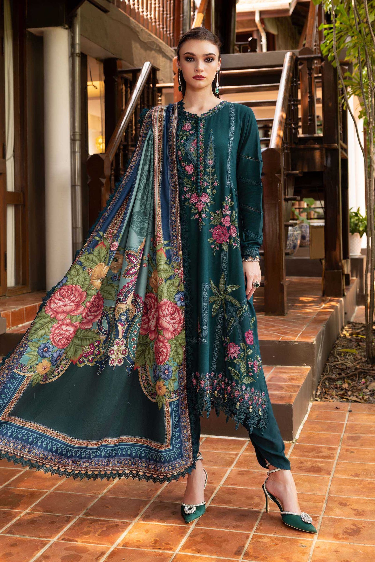 M prints Winter 2025 - MPT-2807-B | Maria. B.