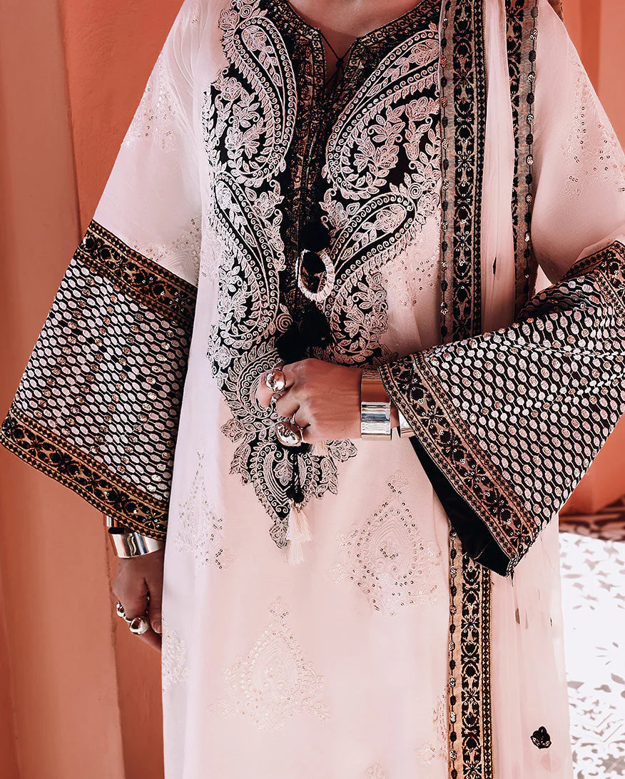 Mushq Nuvera/ Raw Silk - Gillian