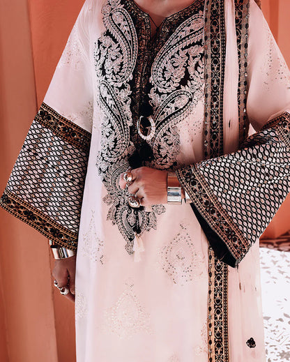 Mushq Nuvera/ Raw Silk - Gillian