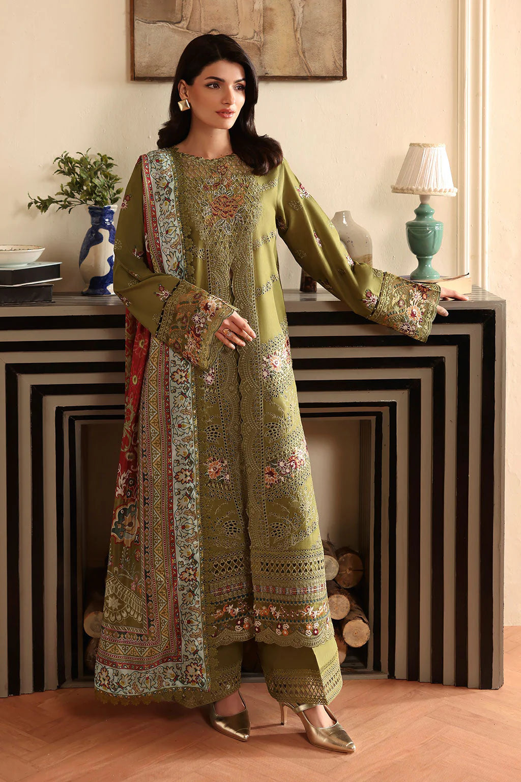 Ramsha Riwayat Luxury Lawn 2026 - Y-1410