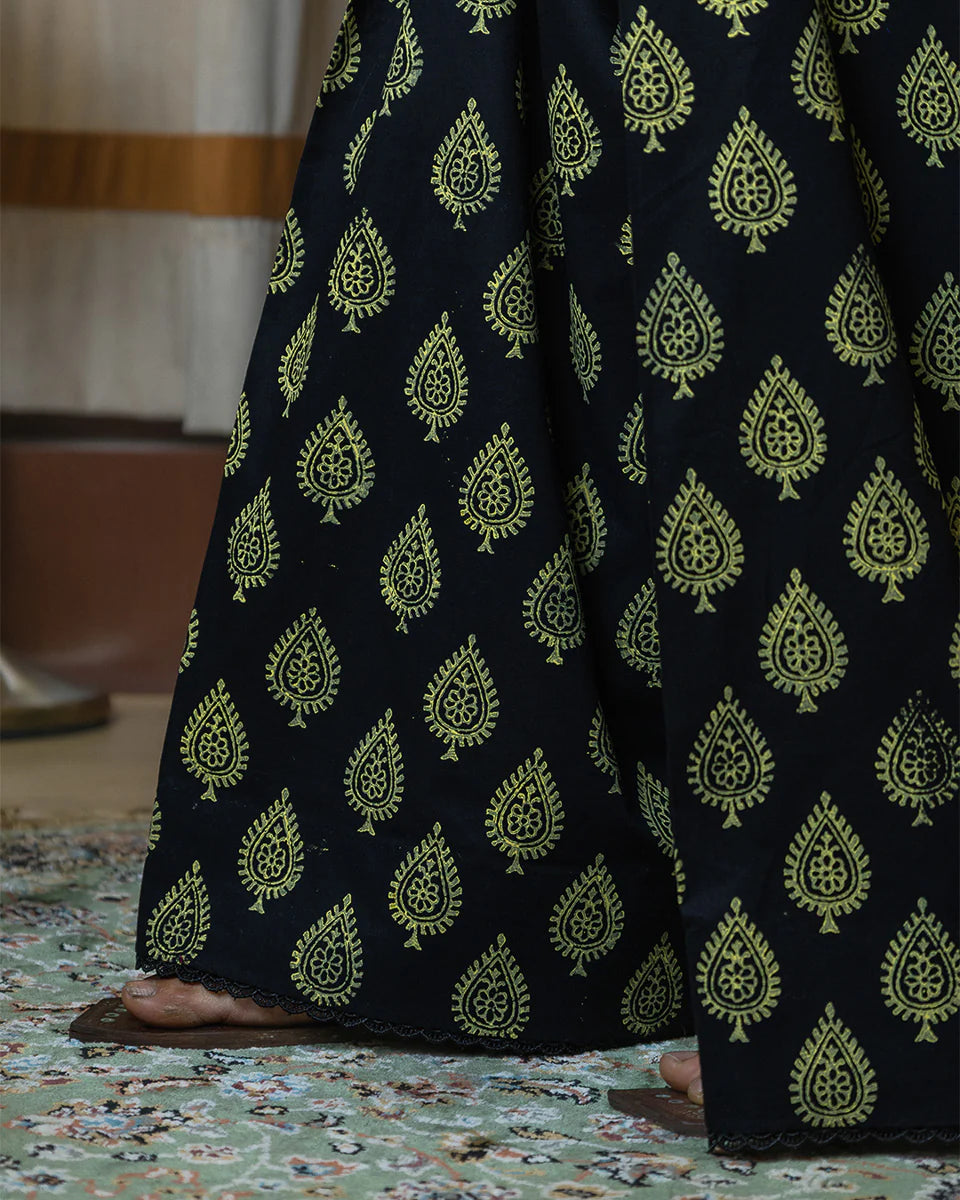 Handcrafted Shalwars by Binaf - BFS-D6