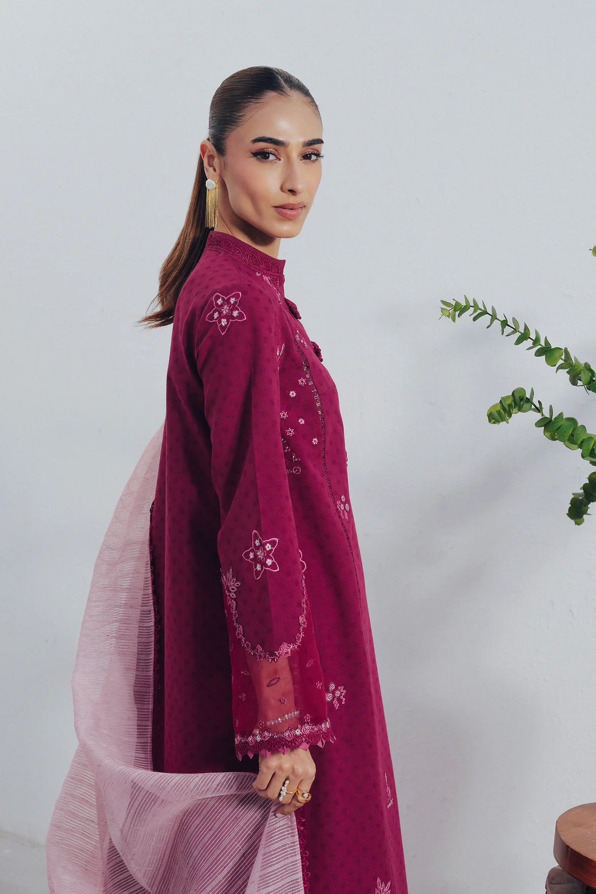 Basic Pret '26 | QBP-04 LIVIA | Qalamkar