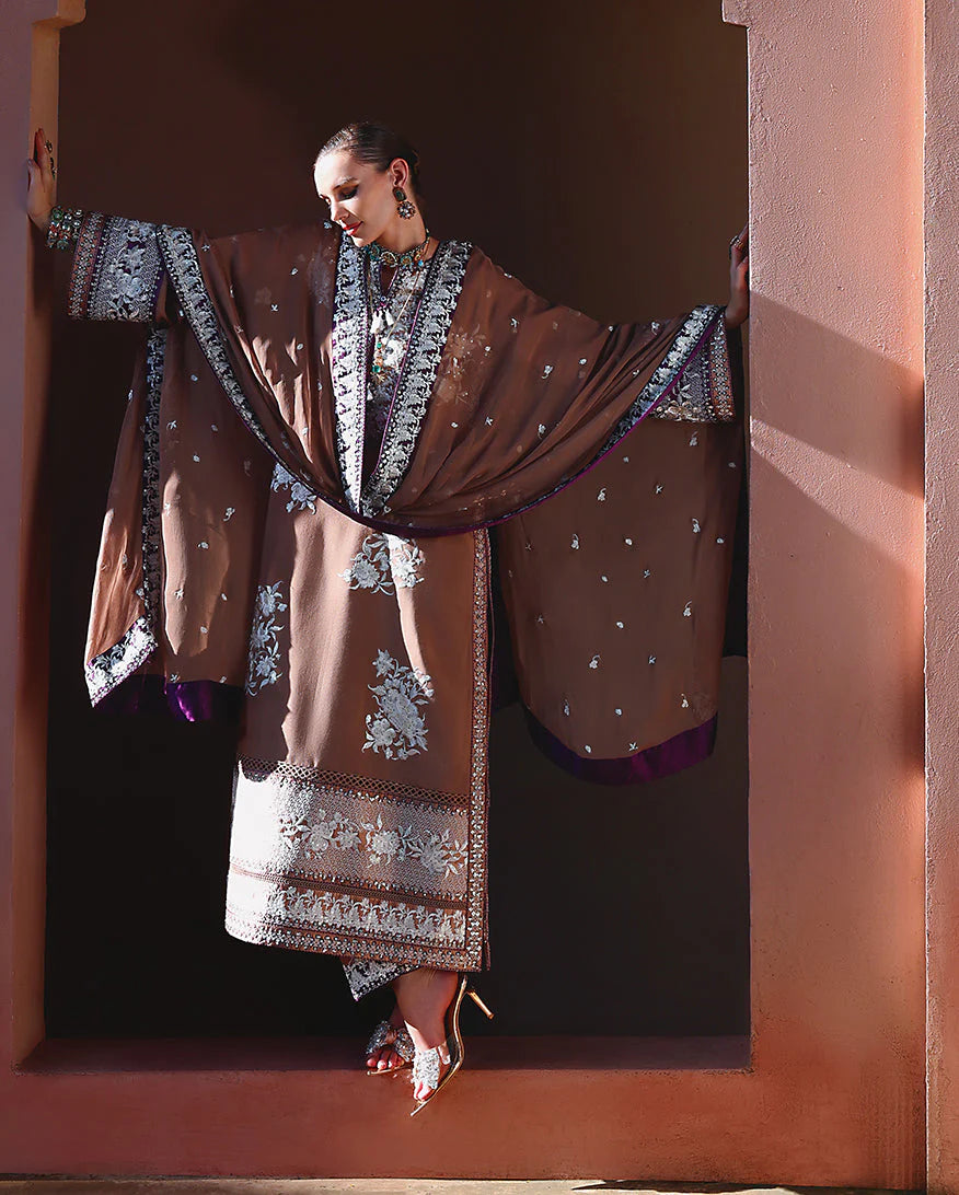 Mushq Nuvera/ Raw Silk - Sally