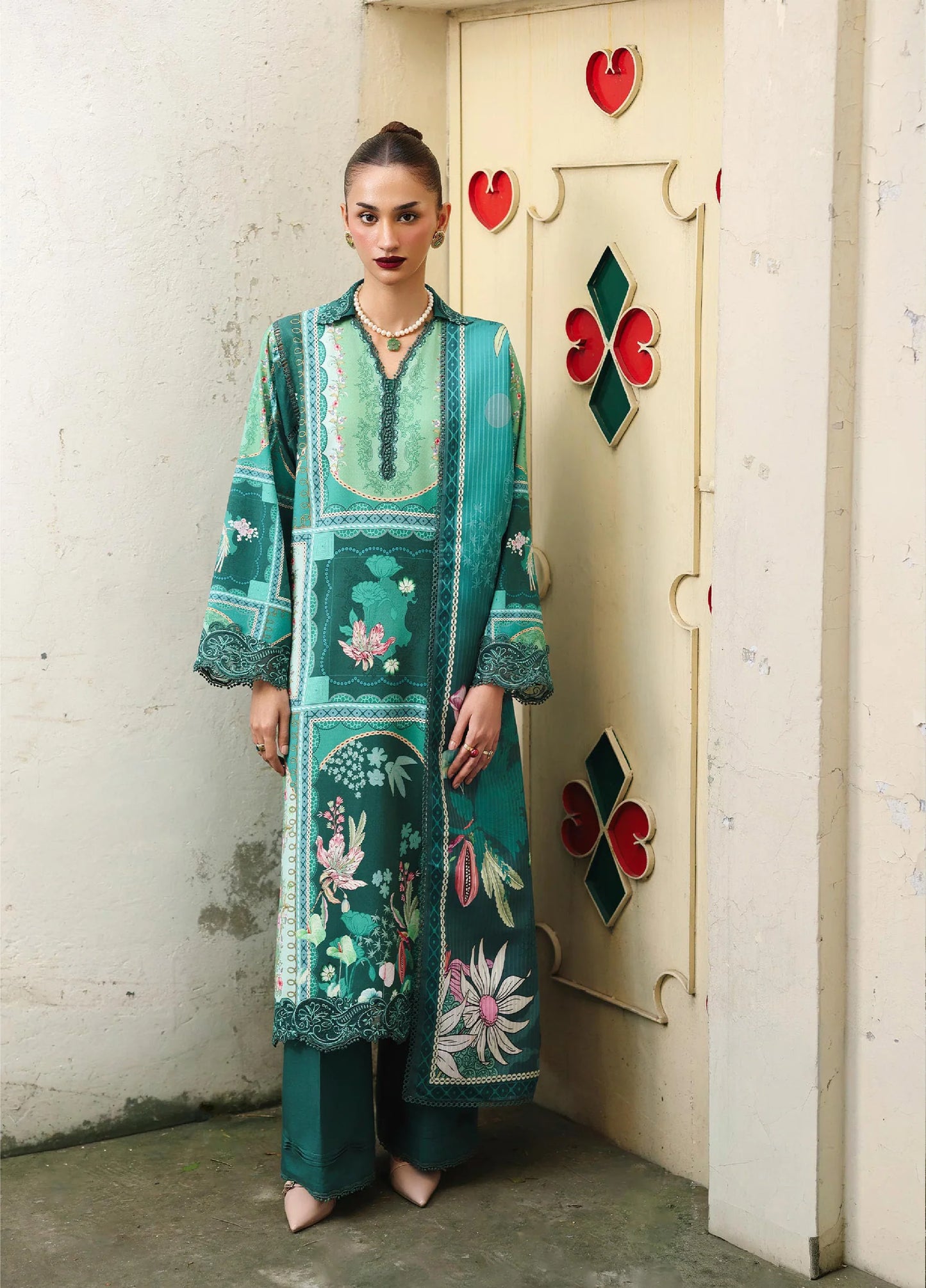 Qprints By Qalamkar QLM25PW || QW-08 B Anika