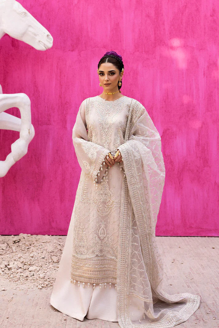 The Empress by Emaan Adeel-LUMESSE