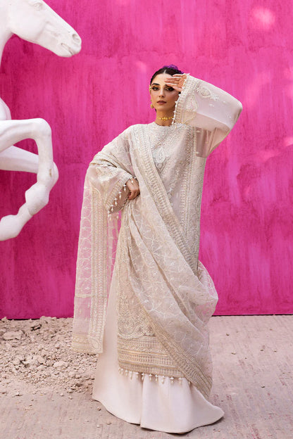 The Empress by Emaan Adeel-LUMESSE