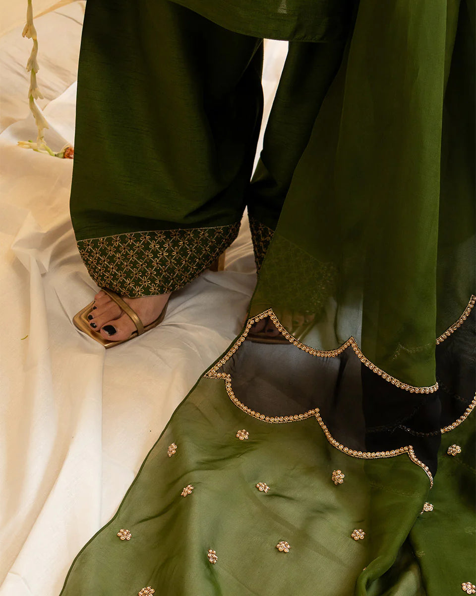 Nazrana Festive'25 by Binaf - Najma