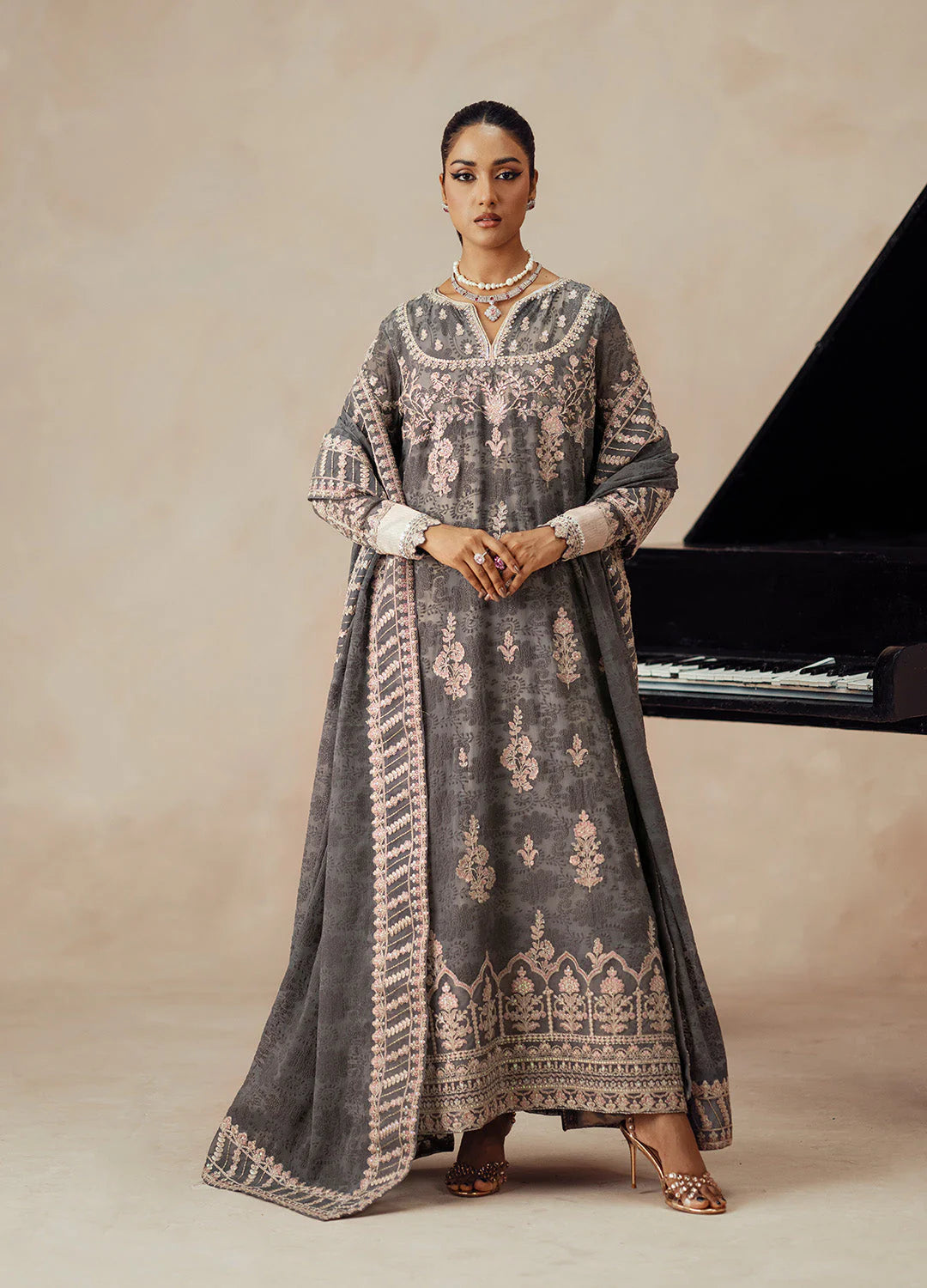 Fressia by Maryun N Maria DARYA - FSU5613