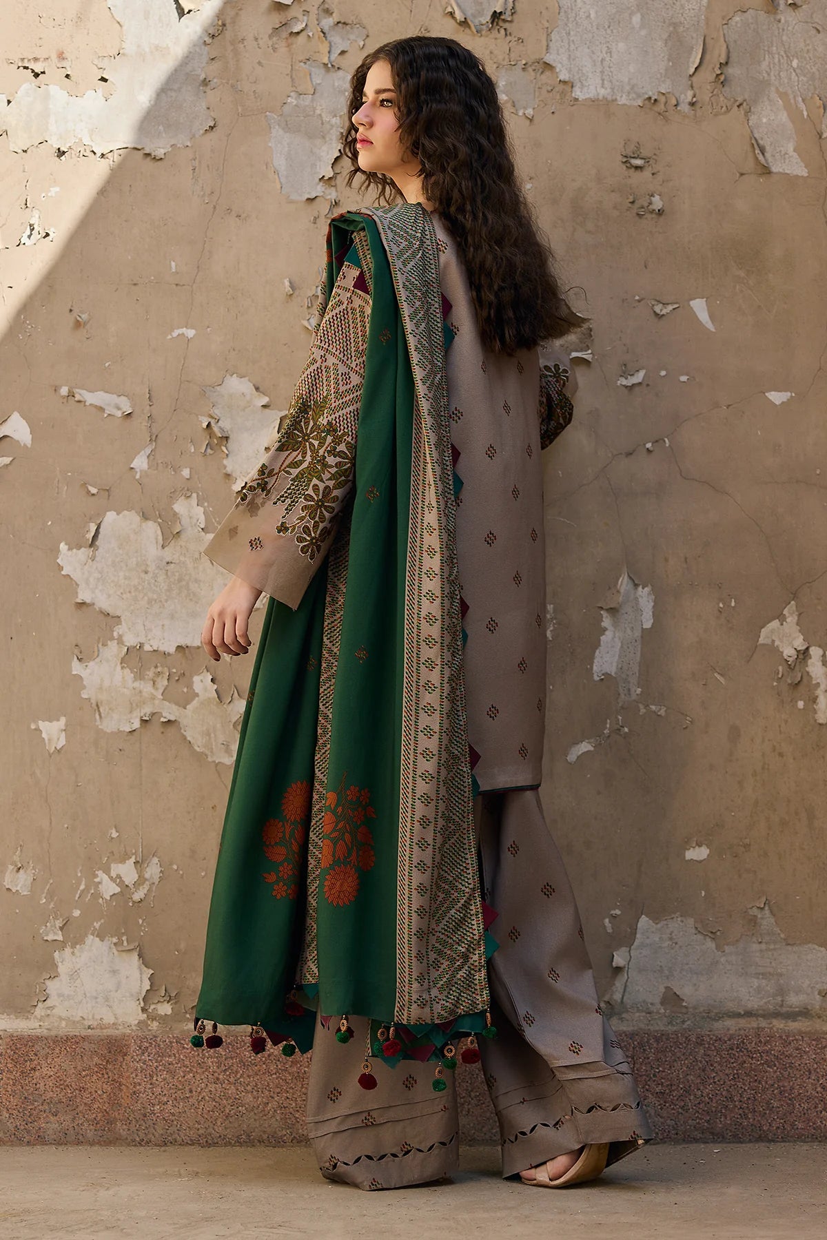 Charizma C-prints Unstitched Linen Collection Vol.III - CPW5-19