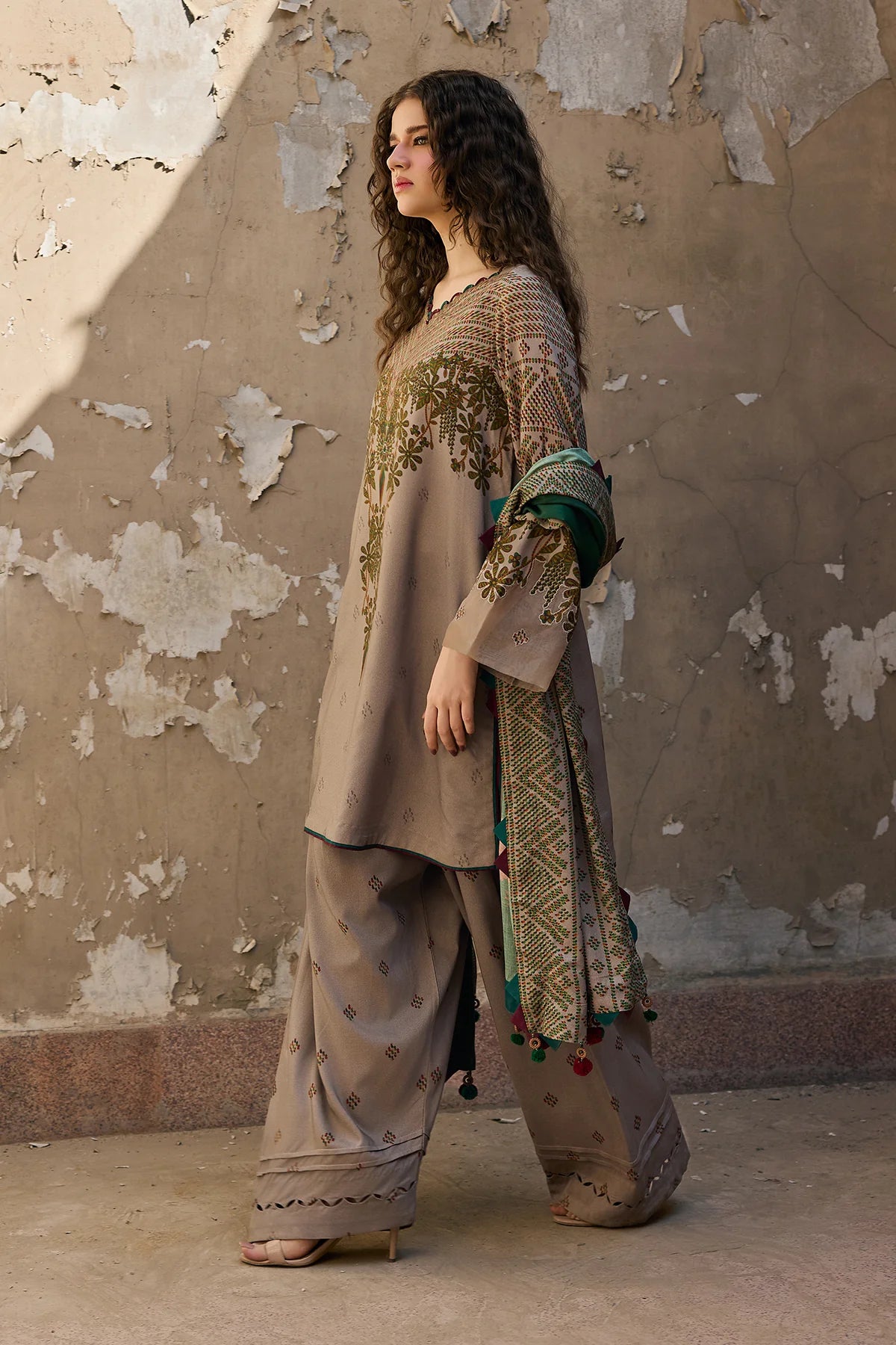 Charizma C-prints Unstitched Linen Collection Vol.III - CPW5-19