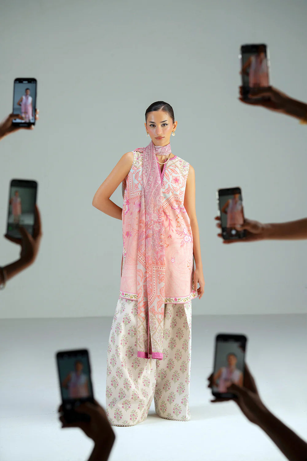 Joolie prints 2025 by Saira Rizwan - BRUNCH BABE – JPU25-10