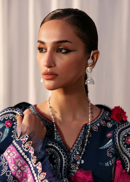 Winter Unstitched'25 by Siraa - Shahnoor