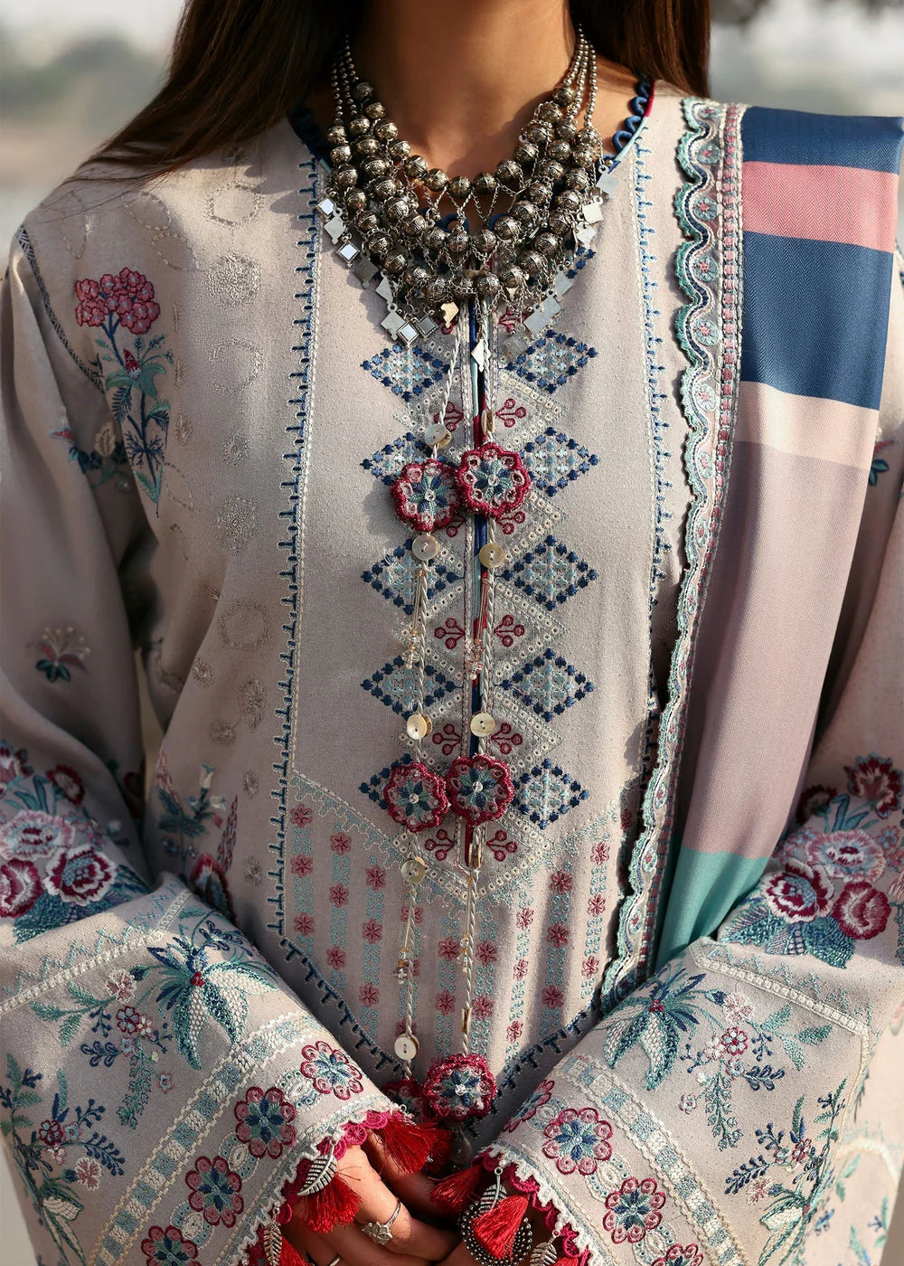 Winter Unstitched'25 by Siraa - Roshan Ara