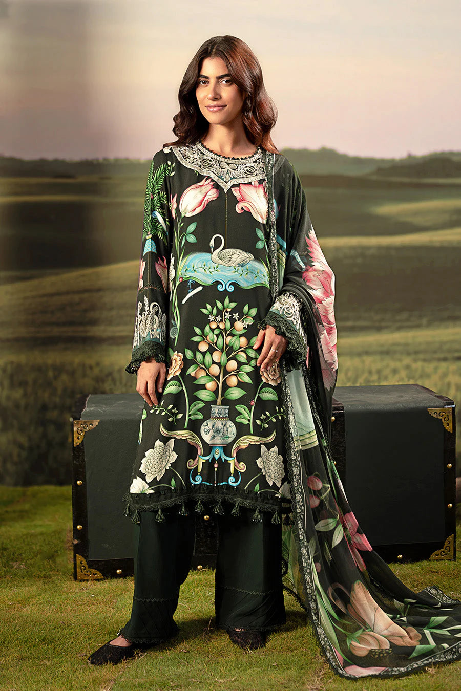 M Basic Fall'25 by MARIA.B  MB-PFUS25-04A