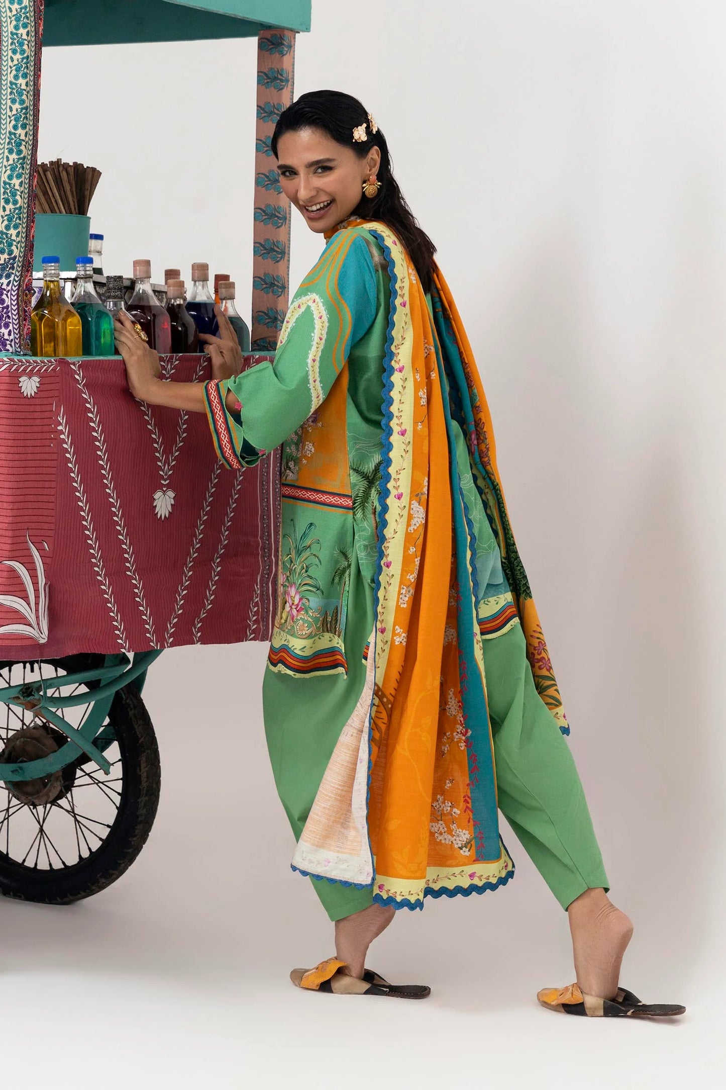 Mahay Winter 2025 by Sana Safinaz - SKU: H255-010B-2Q