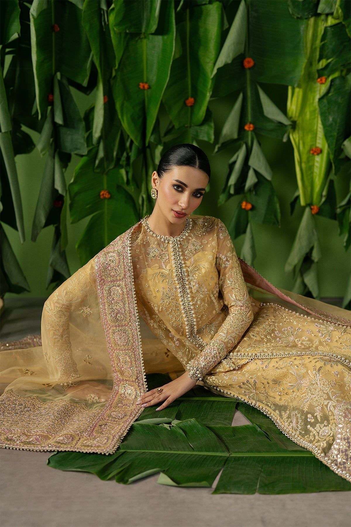 Pehli Nazar by Afrozeh Ayzel-Chahat