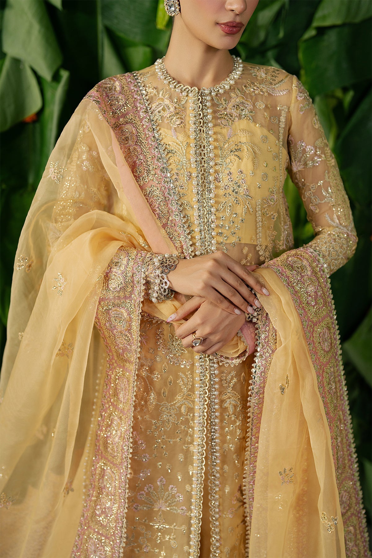 Pehli Nazar by Afrozeh Ayzel-Chahat